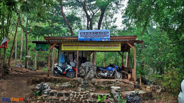 Jalur pendakian gunung penanggungan via jolotundo